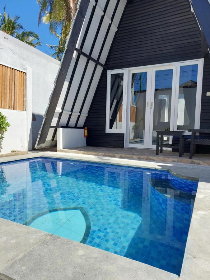 Sanctum Dive Bungalows With Private Pool Τζίλι Τραγουανγκάν Εξωτερικό φωτογραφία